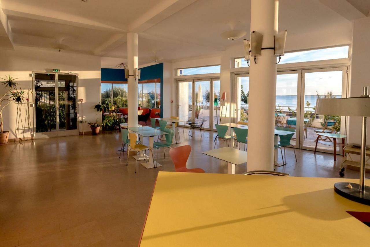 Hotel Le Trident Thyrse Royan Exterior foto